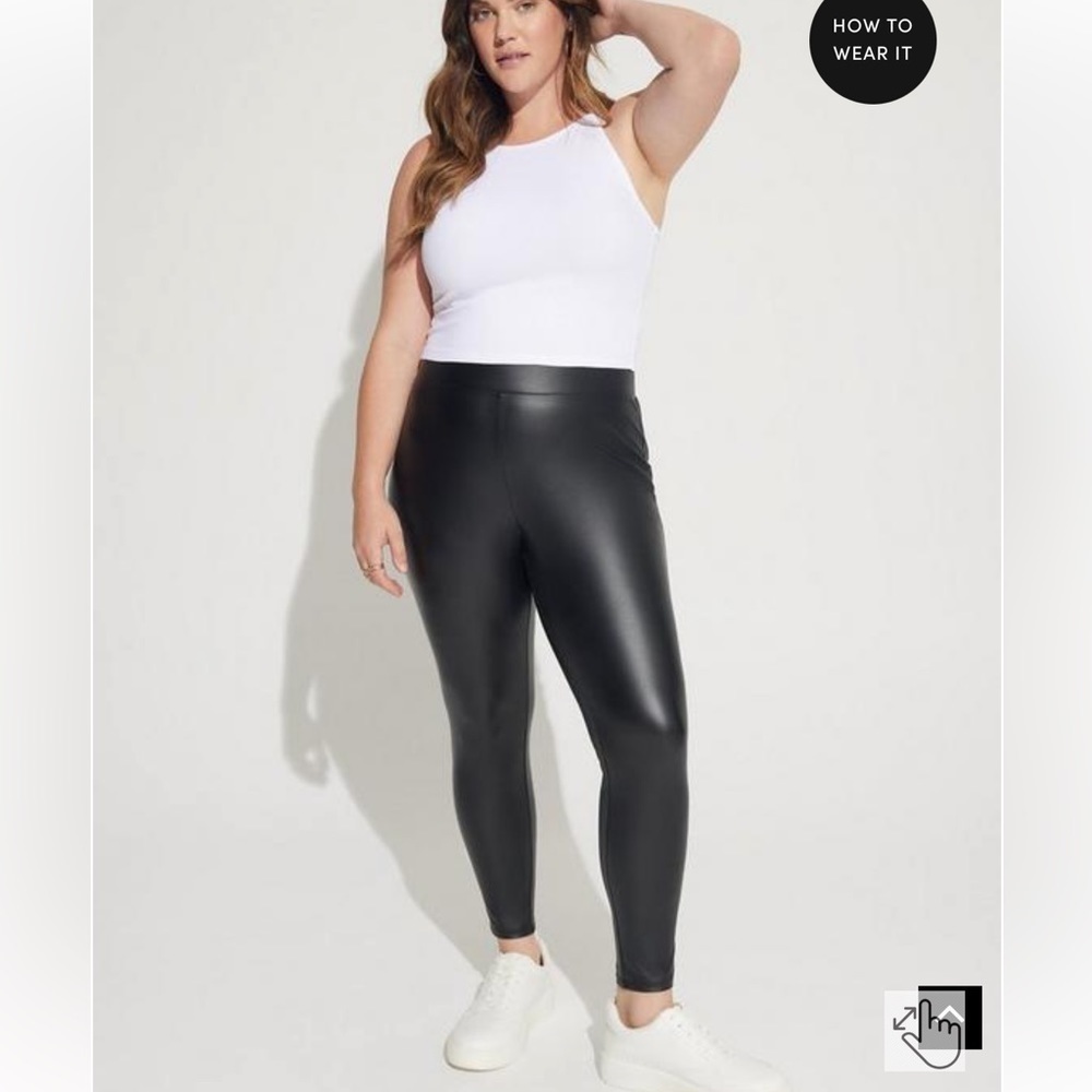 Torrid Full Length Signature Waist‎ Pu
Legging size 2/2X